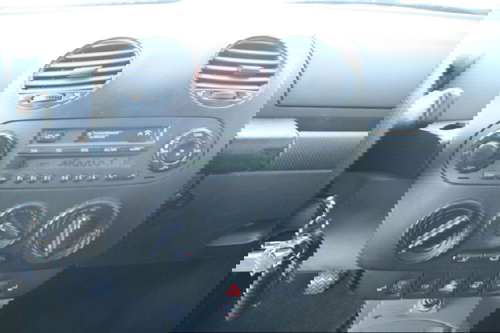 Volkswagen New Beetle usata a Pordenone (9)