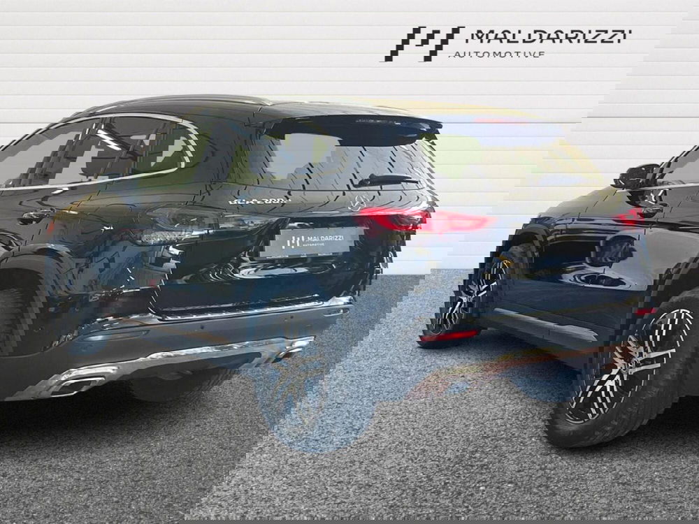 Mercedes-Benz GLA SUV usata a Bari (4)