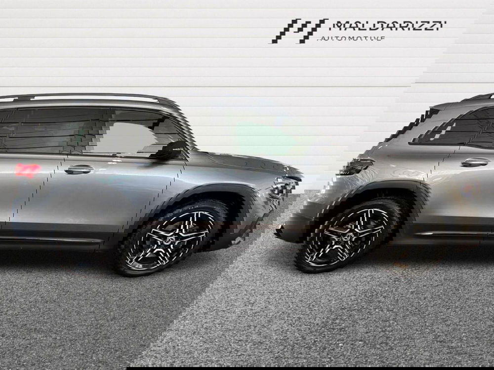 Mercedes-Benz GLB usata a Bari (5)