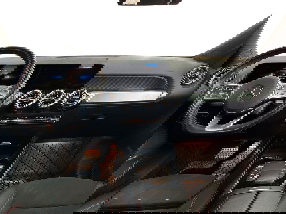 Mercedes-Benz GLB usata a Bari (8)