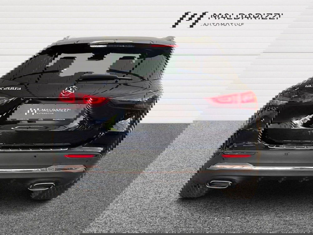 Mercedes-Benz GLA SUV usata a Bari (3)