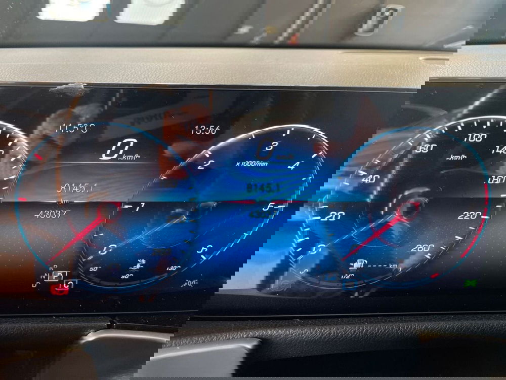 Mercedes-Benz GLB usata a Milano (13)