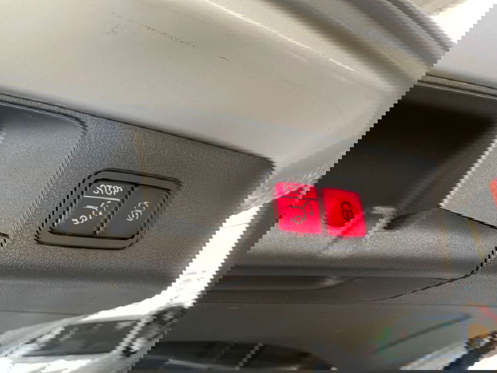 Mercedes-Benz GLB usata a Milano (20)