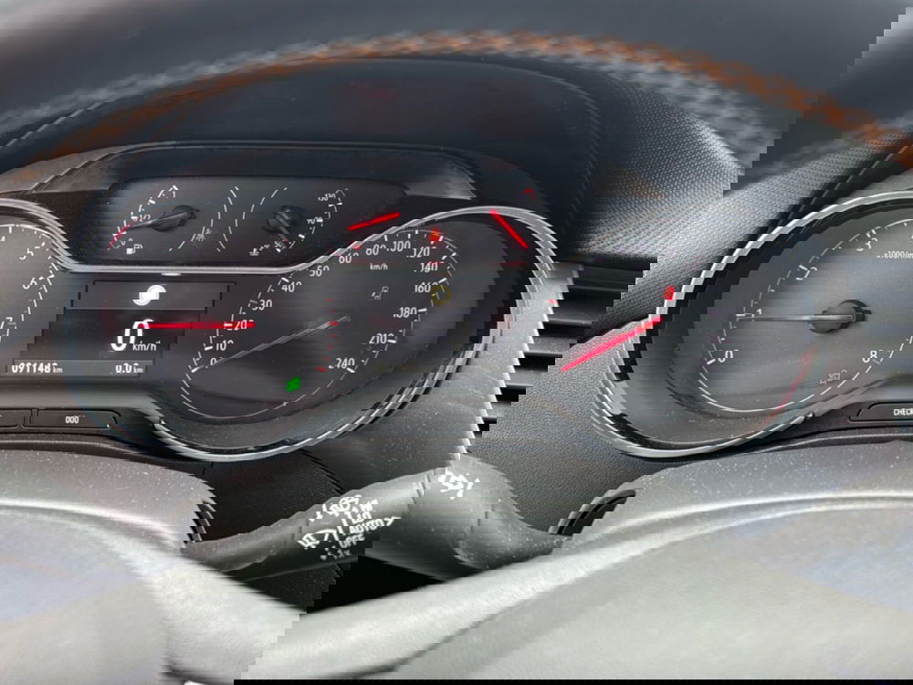 Opel Crossland X usata a Ferrara (15)