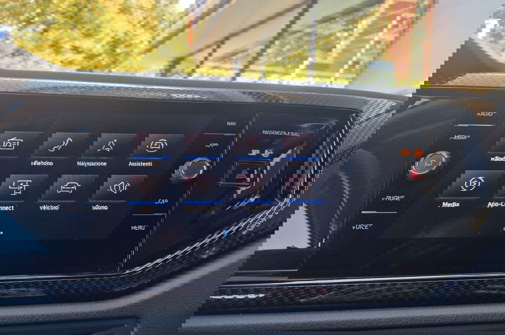 Volkswagen Taigo usata a Milano (11)