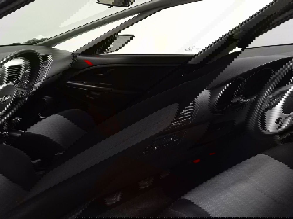 Kia Venga usata a Torino (11)