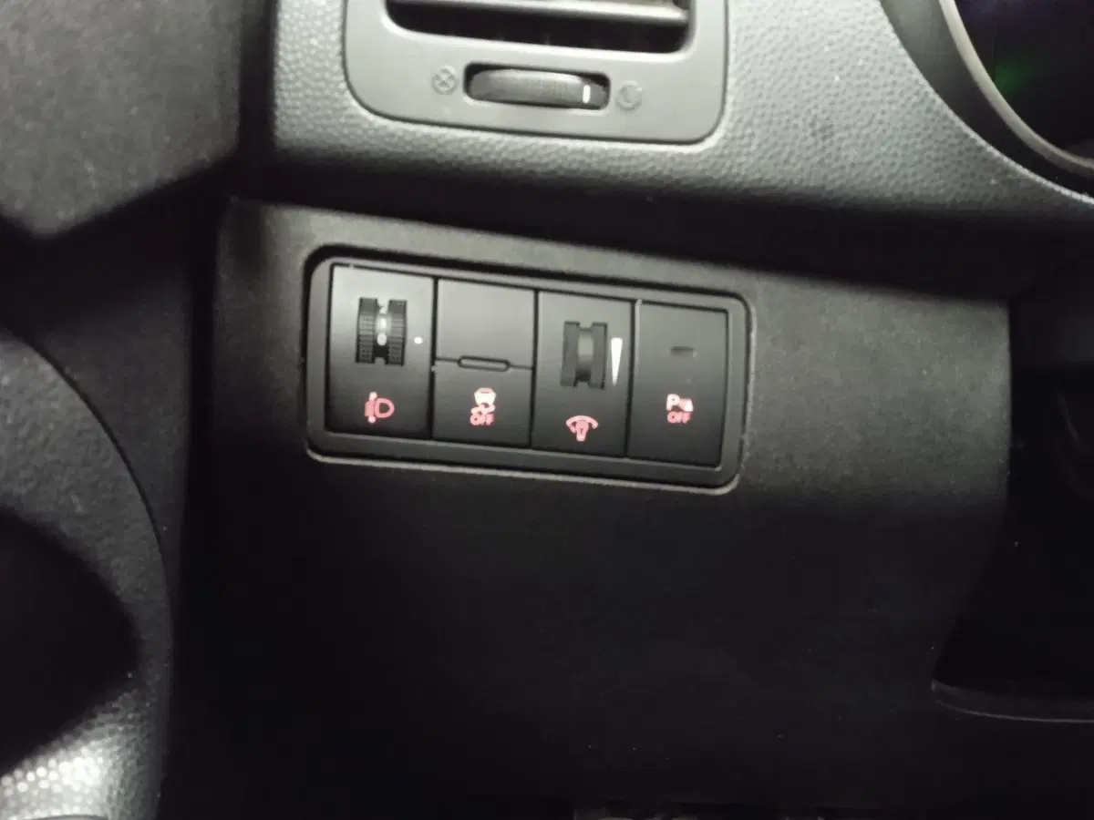 Kia Venga usata a Torino (13)