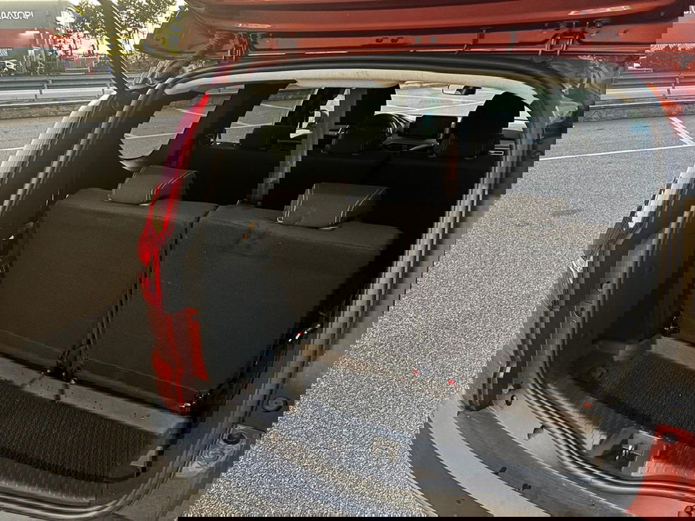 Dacia Jogger usata a Pavia (14)
