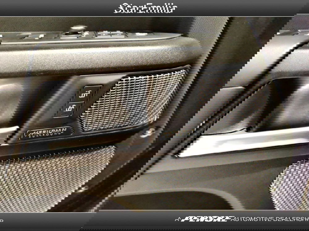 Land Rover Defender usata a Ferrara (12)