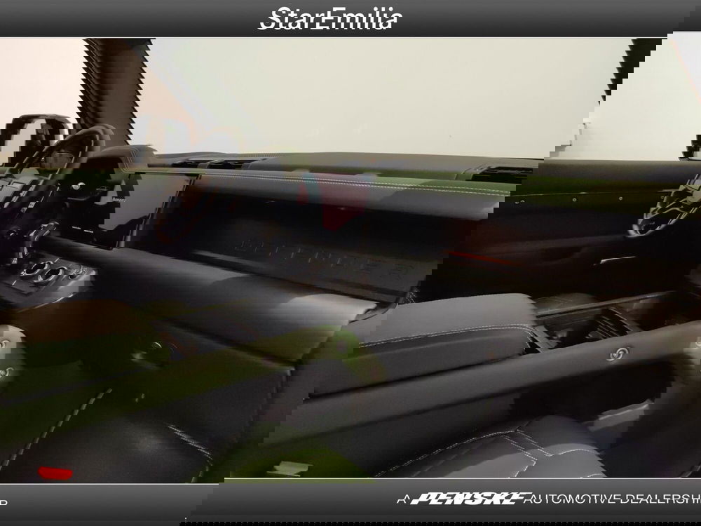 Land Rover Defender usata a Ferrara (15)