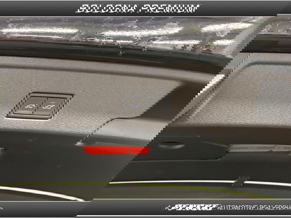 Volkswagen Touareg usata a Bologna (11)