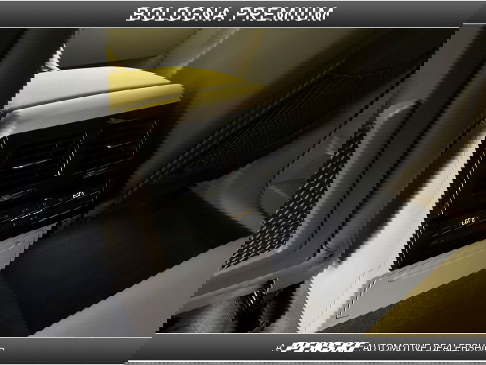 Volkswagen Touareg usata a Bologna (15)