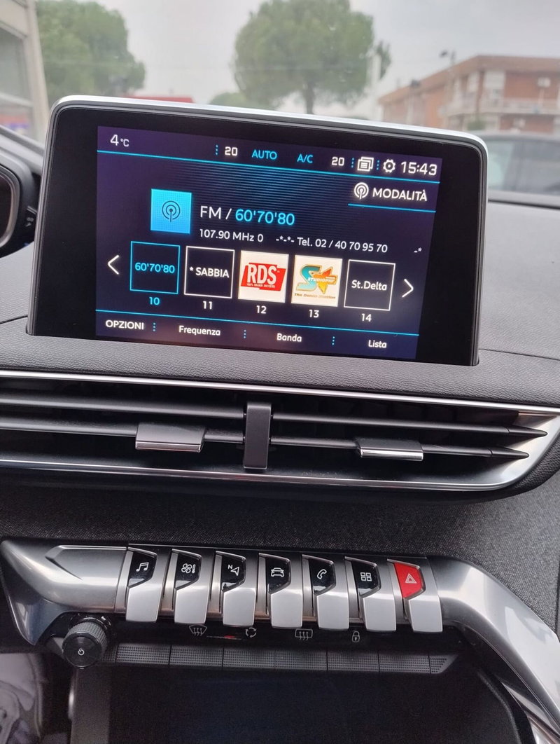 Peugeot 3008 usata a Rimini (12)