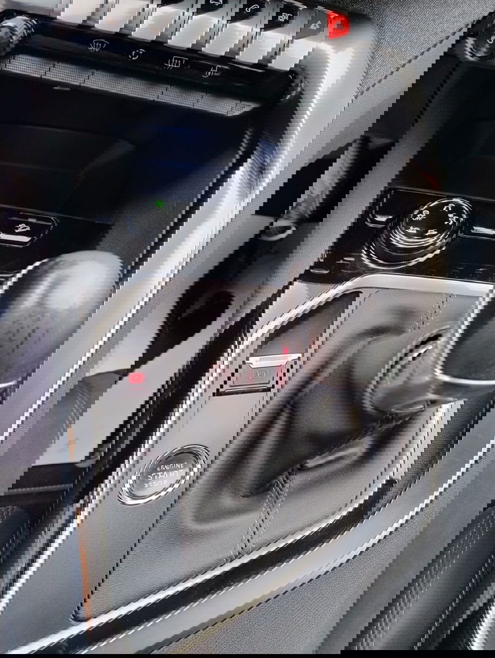 Peugeot 3008 usata a Rimini (13)