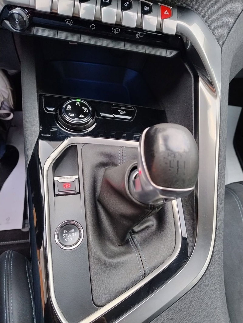 Peugeot 3008 usata a Rimini (13)