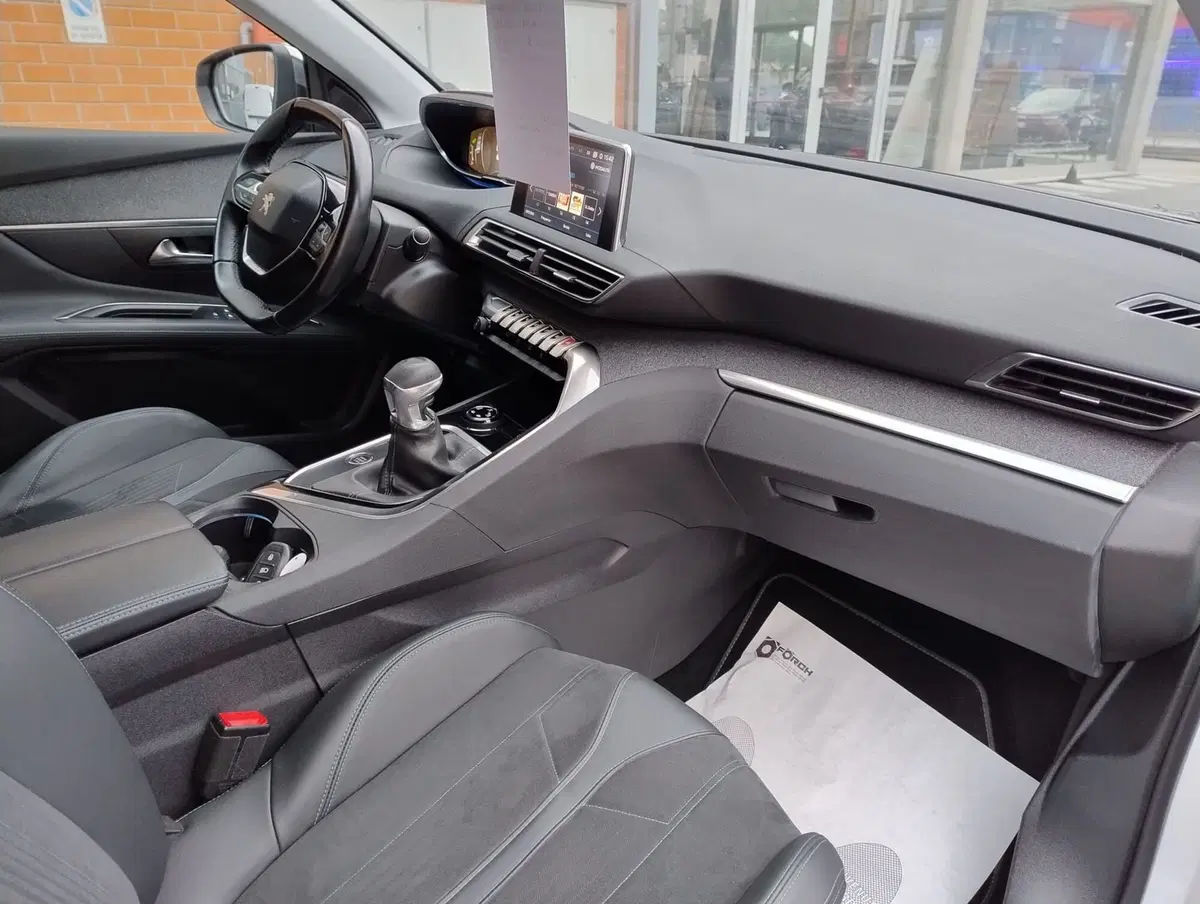 Peugeot 3008 usata a Rimini (6)