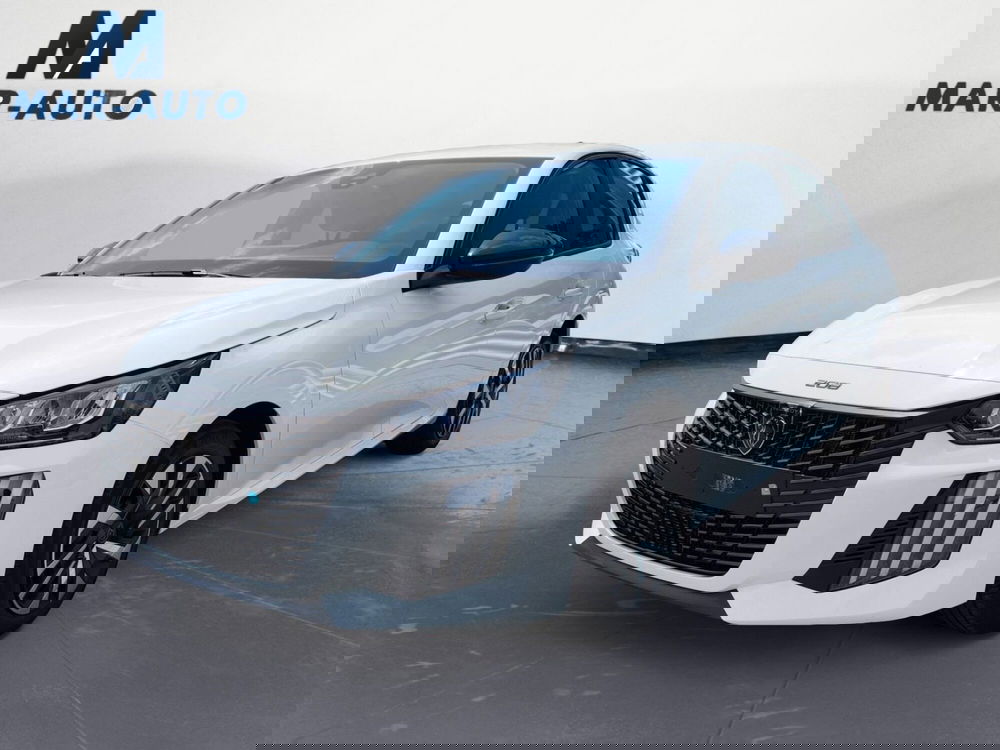 Peugeot 208 nuova a Belluno