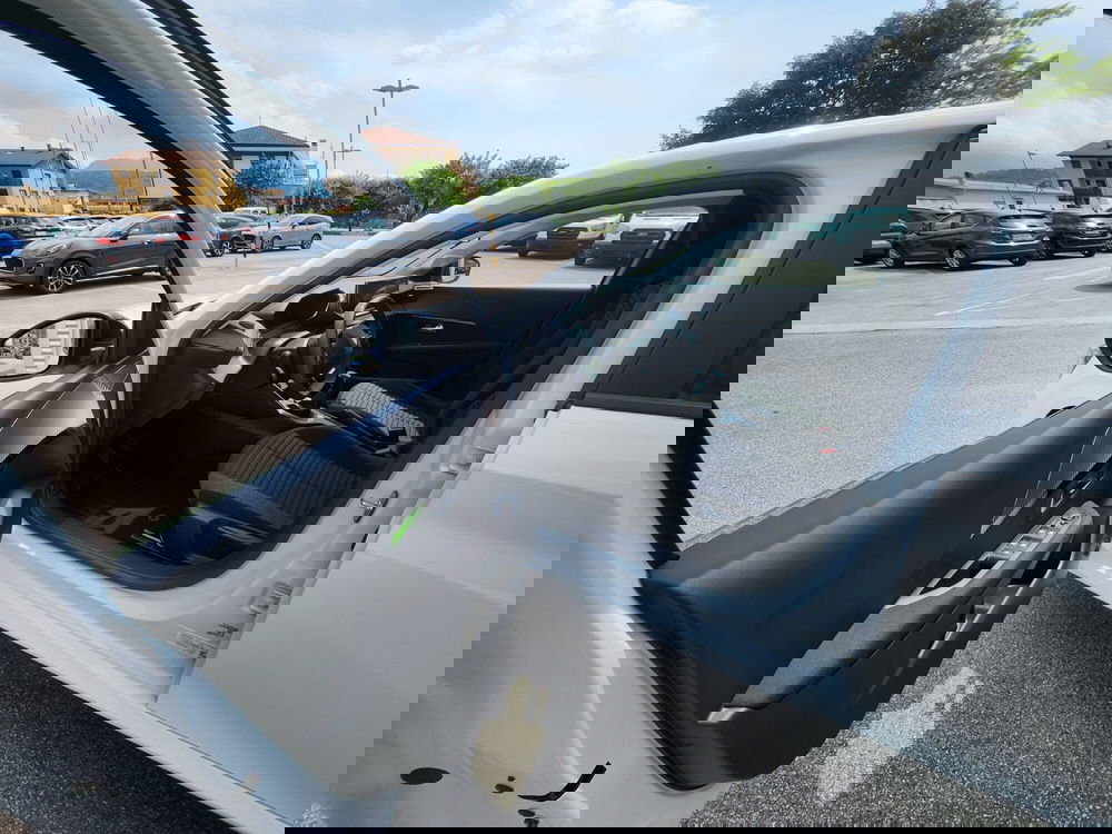 Peugeot 208 nuova a Belluno (8)