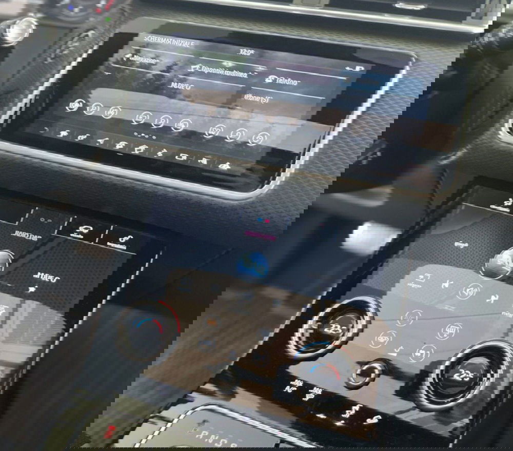 Land Rover Range Rover Velar usata a Perugia (12)