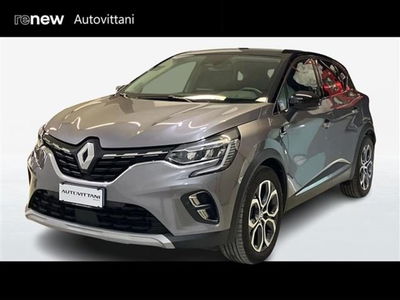Renault Captur Full Hybrid E-Tech 145 CV Techno Fast Track del 2022 usata a Como