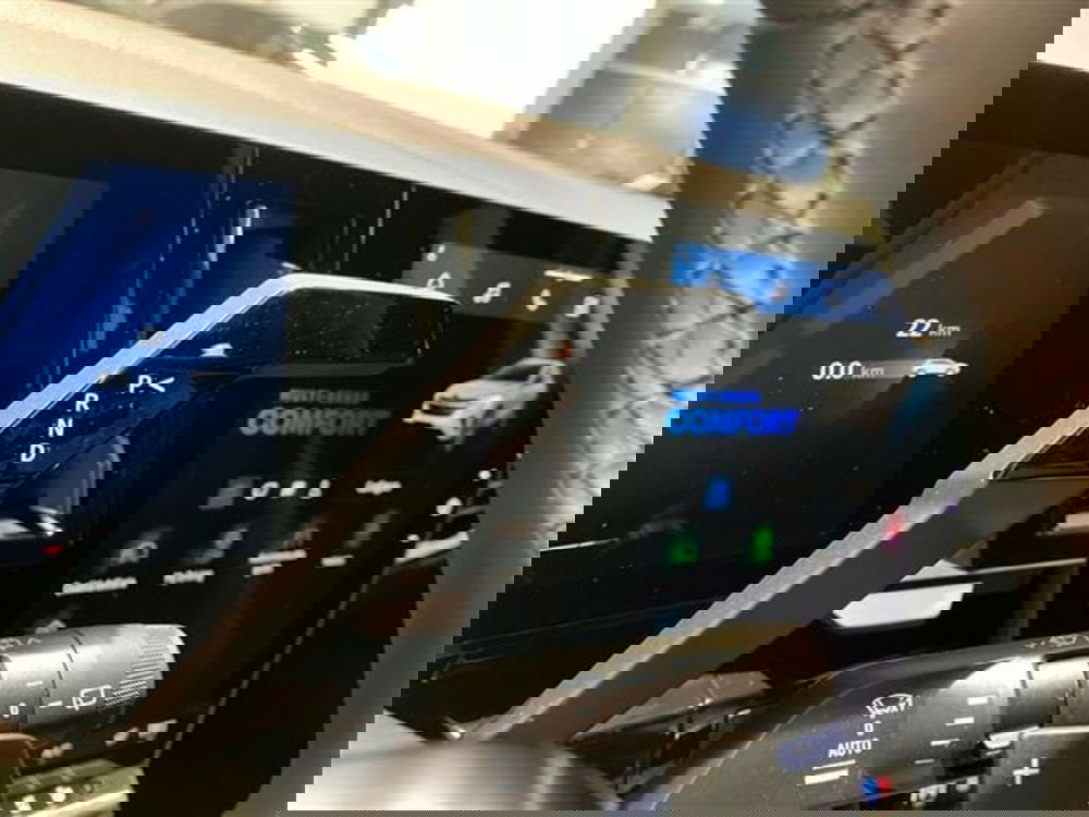 Renault Austral nuova a Como (16)