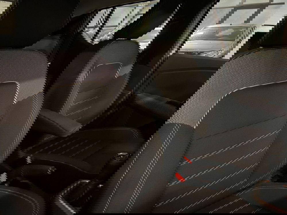 Dacia Sandero usata a Milano (12)