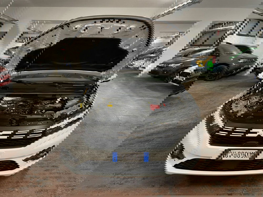 Dacia Sandero usata a Milano (15)