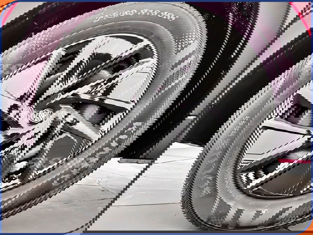 Mg ZS nuova a Milano (7)