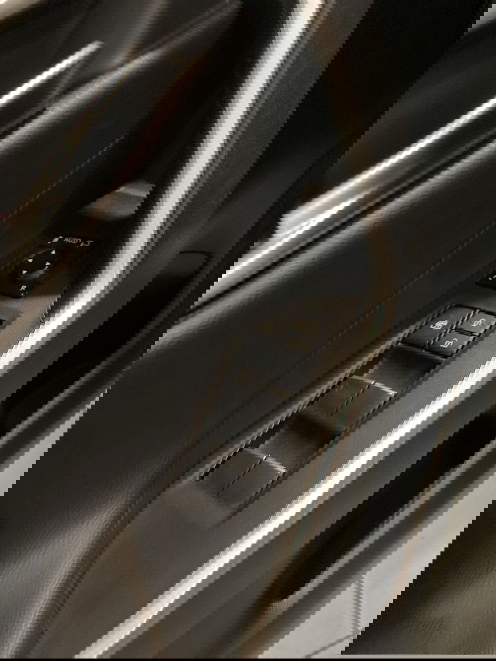 Toyota Rav4 usata a Barletta-Andria-Trani (8)