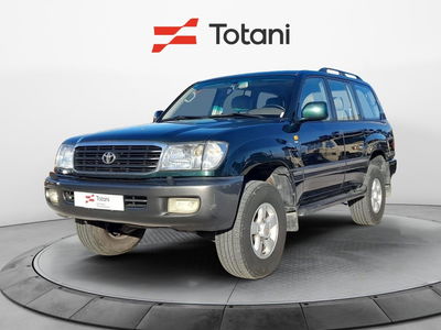 Toyota Land Cruiser 5p 2.8 d-4d Executive 7 posti Plus auto del 1998 usata a L'Aquila