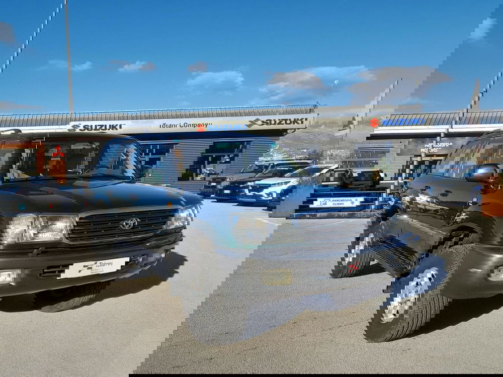 Toyota Land Cruiser usata a L'Aquila (4)