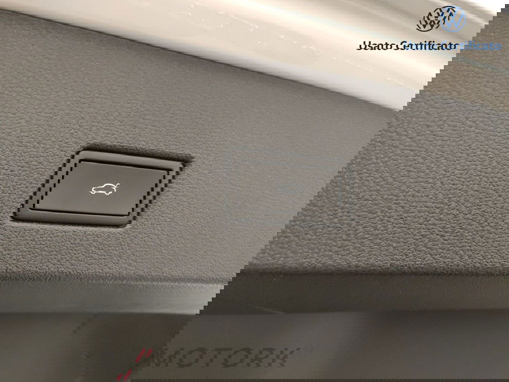 Volkswagen T-Roc usata a Varese (10)