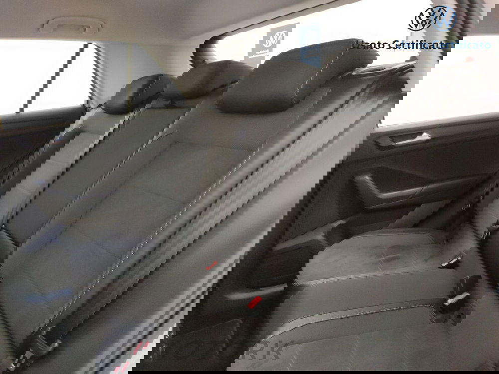 Volkswagen T-Roc usata a Varese (11)