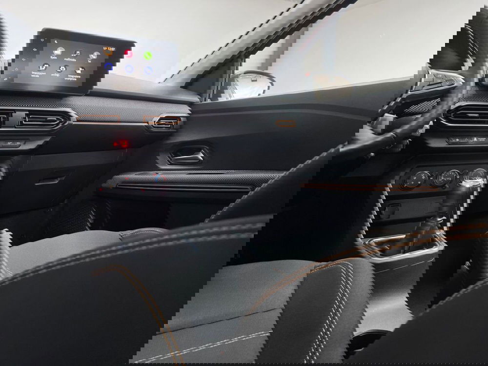 Dacia Sandero usata a Roma (13)