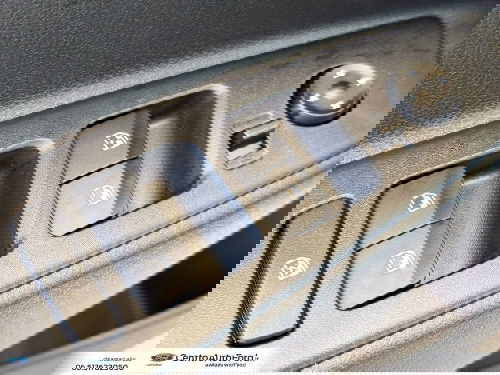 Hyundai i10 nuova a Roma (19)