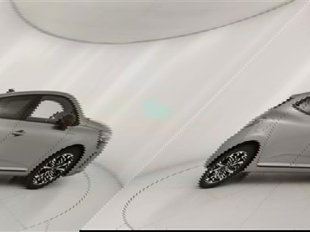 Renault Clio usata a Bari (9)