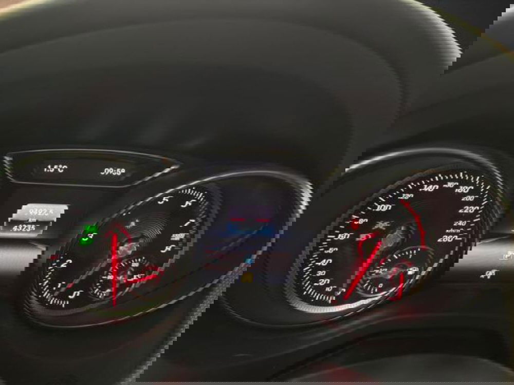 Mercedes-Benz GLA SUV usata a Milano (9)