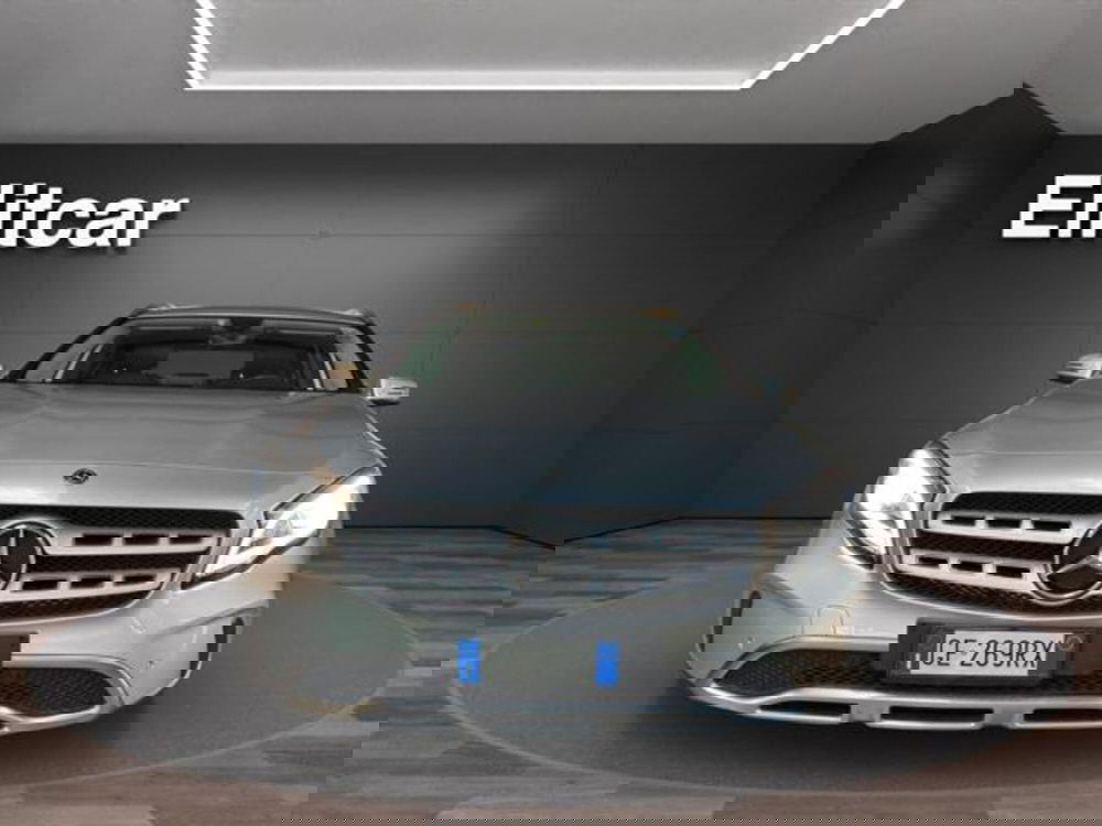 Mercedes-Benz GLA SUV usata a Milano (2)