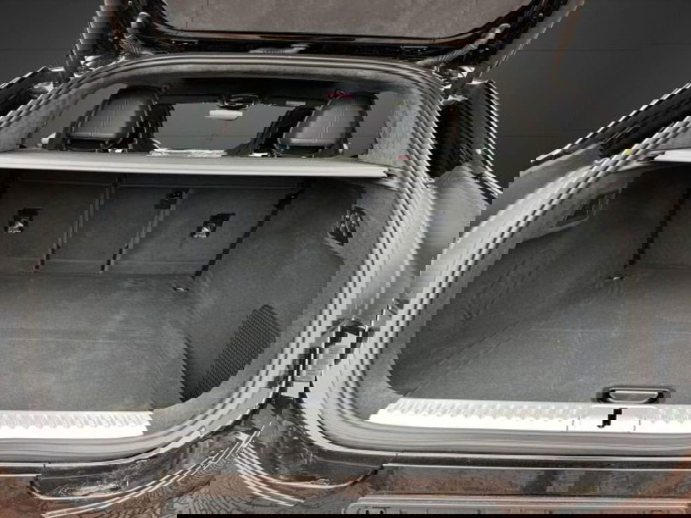 Lotus Eletre nuova a Novara (7)