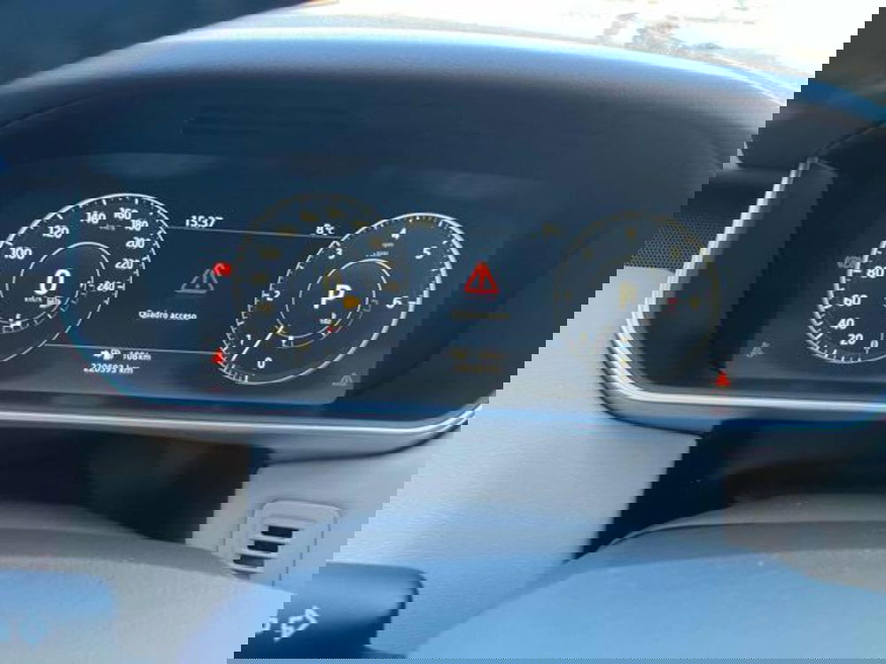 Land Rover Range Rover Sport usata a Lucca (7)