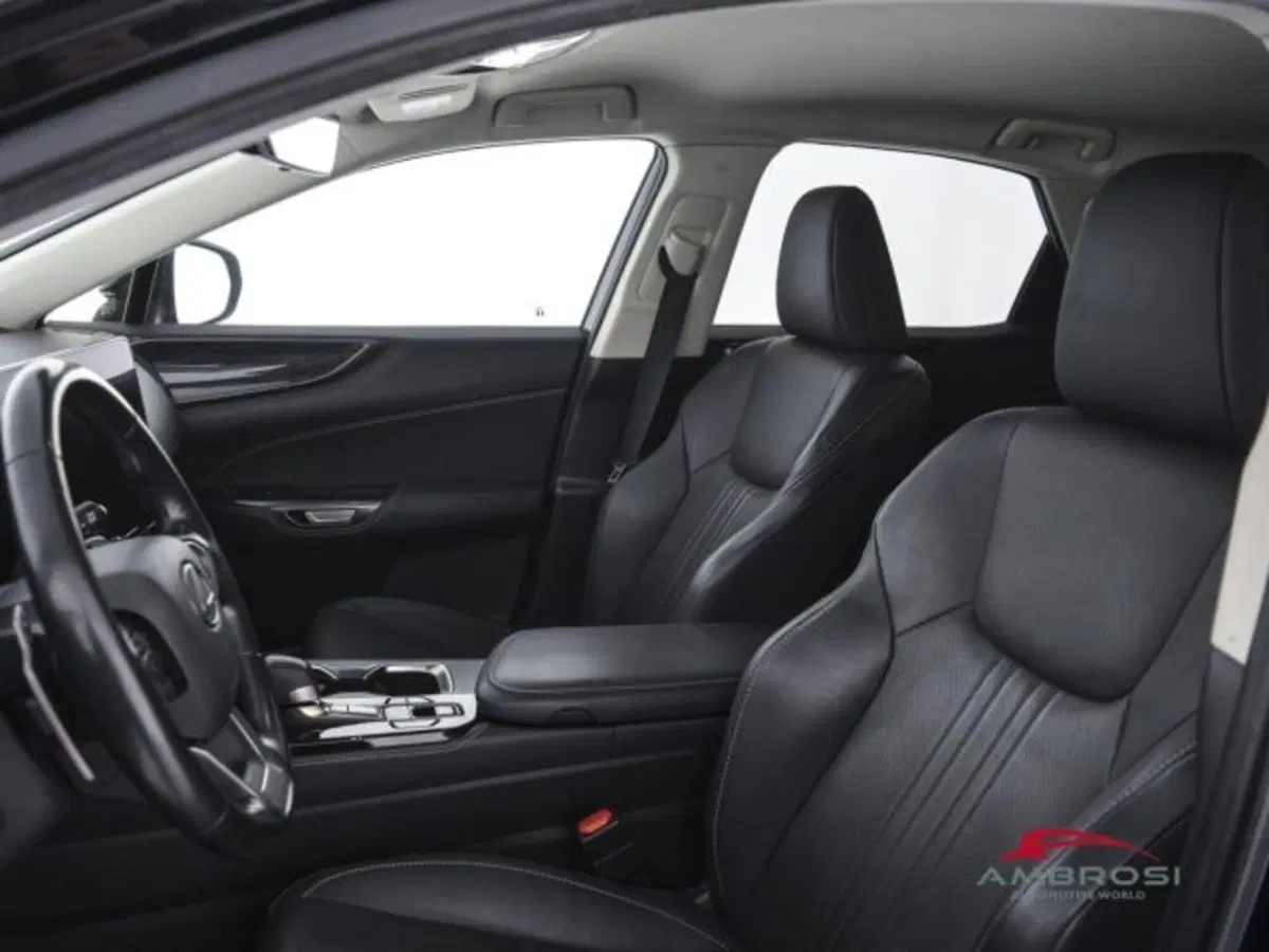 Lexus NX usata a Perugia (9)