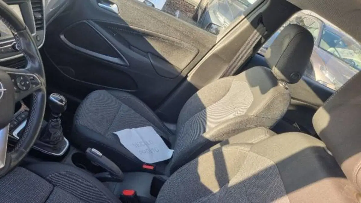 Opel Crossland usata a Savona (9)