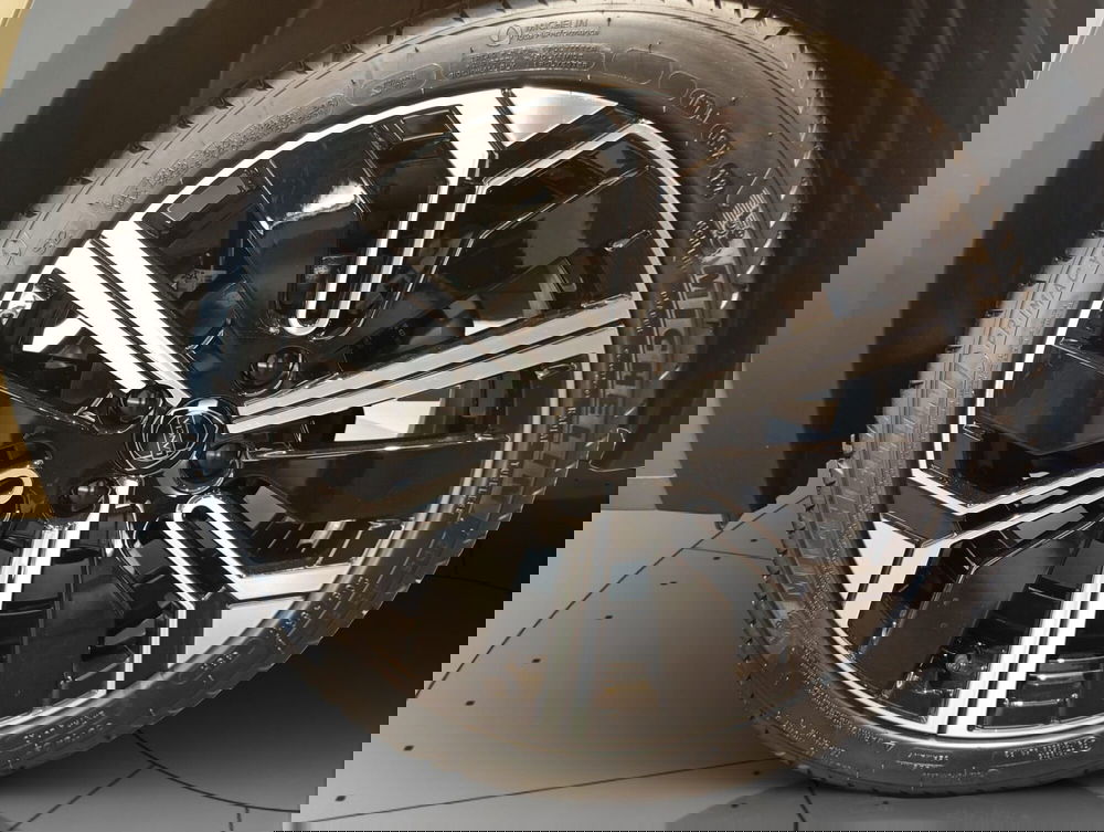 Lancia Ypsilon nuova a Macerata (8)