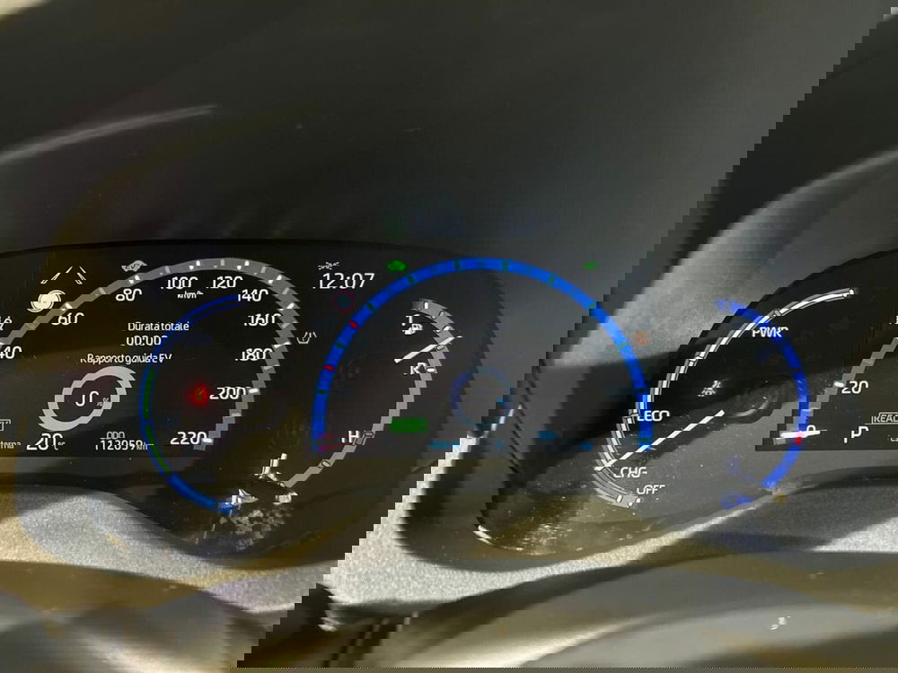 Toyota Yaris Cross usata a Lecco (10)