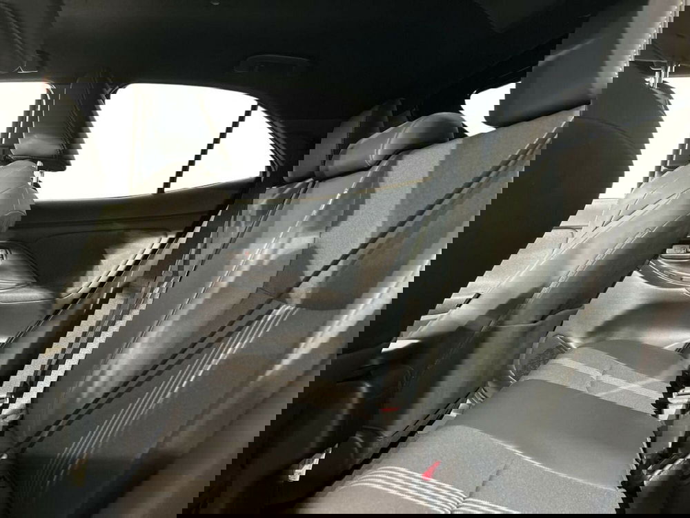 Toyota Yaris Cross usata a Lecco (12)