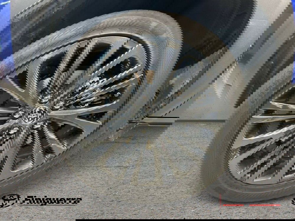 Toyota Yaris Cross usata a Lecco (8)