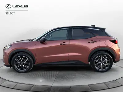 Lexus LBX 1.5 hybrid Cool 4wd del 2024 usata a Melilli