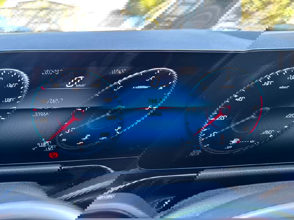 Mercedes-Benz GLA SUV usata a Bari (13)