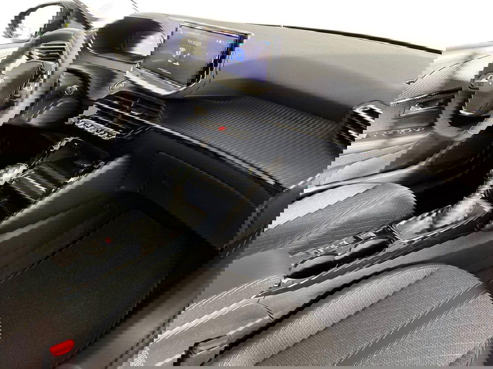 Peugeot 208 usata a Bari (9)