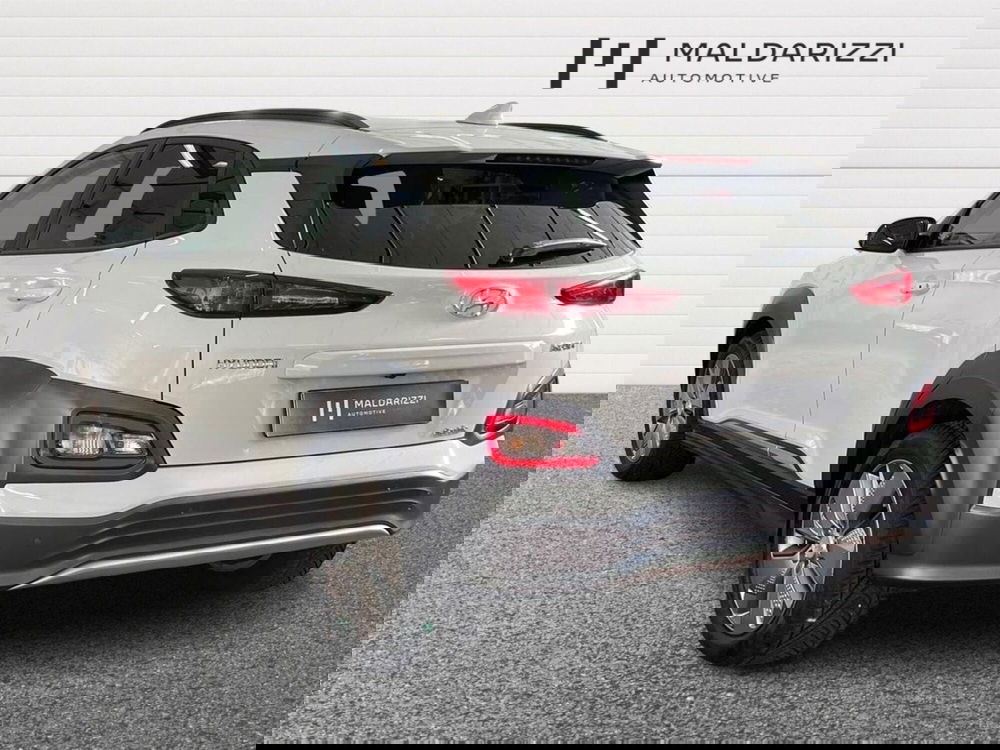 Hyundai Kona usata a Bari (4)